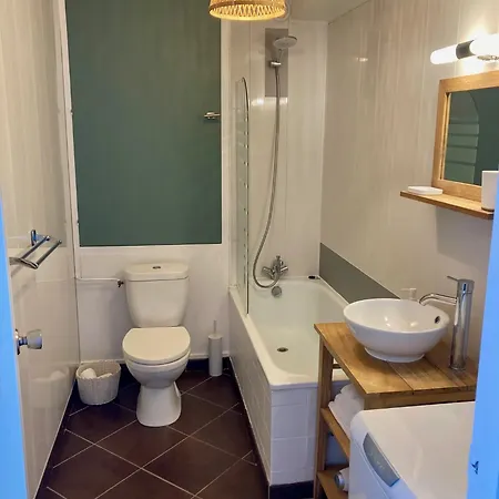 公寓 T2 Acces Direct - Parking - Clim - Balcon & Jardin - Velos - Centre *